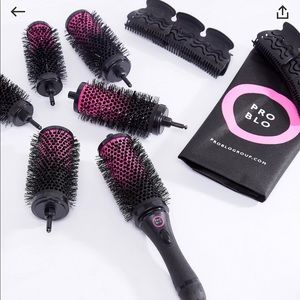 Pro Blo curl me brush set- includes box